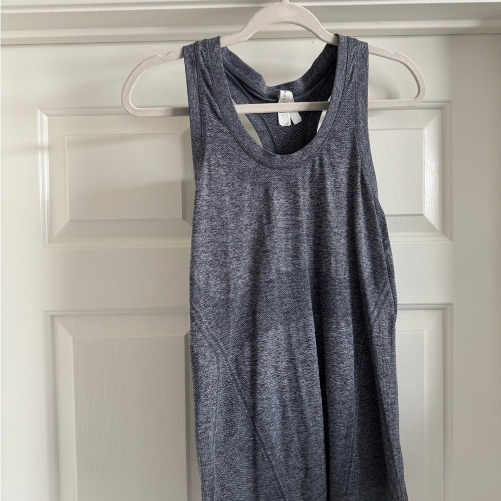 Athleta Momentum Tank